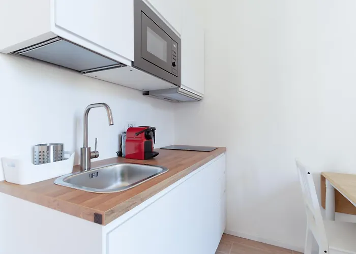 Apartment Guesthost - Comfy Ca' Granda Mm5
