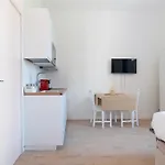 Guesthost - Comfy Ca' Granda Mm5 شقة